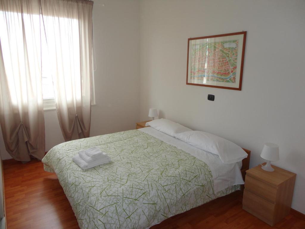 Alloggio Cavour Ferrara Habitación foto