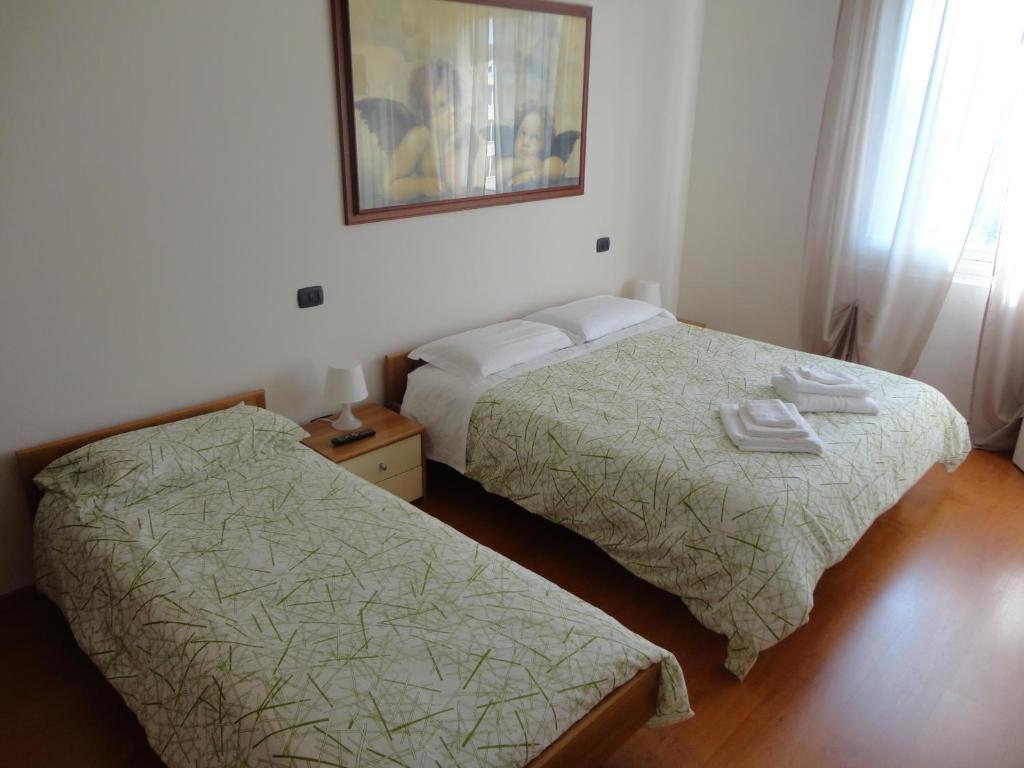 Alloggio Cavour Ferrara Habitación foto